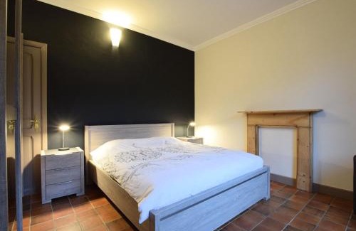 Commanster House | Holiday Home in Rogery with Sauna