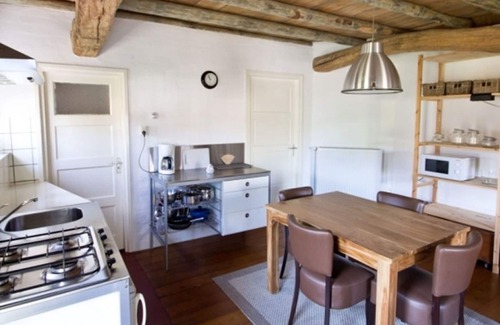 Ruinerwold House | Holiday Home in Ruinerwold with Garden
