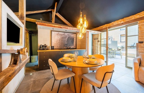 Sainte-Cecile House | Holiday Home in Sainte-Cécile with Sauna