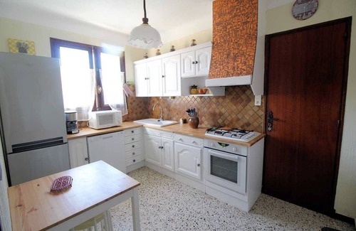 Saint-Didier House | Holiday home in Saint-Didier, private pool, intimate settin, pets admitted(1).