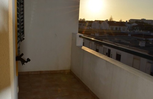 Sines House | Holiday Home in Sines