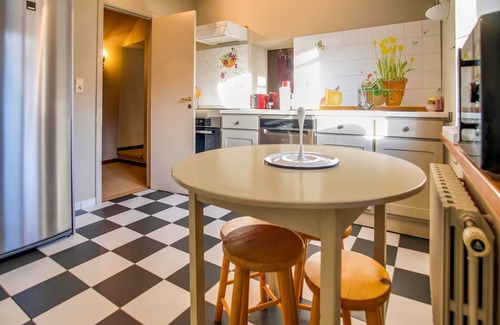 Sosoye House | Holiday Home in Sosoye near La Molignée River