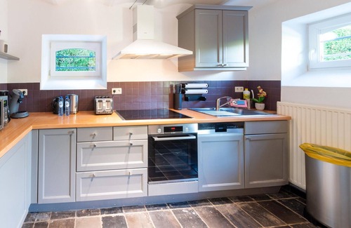 Spa House | Holiday Home in Spa Near Thermal Baths