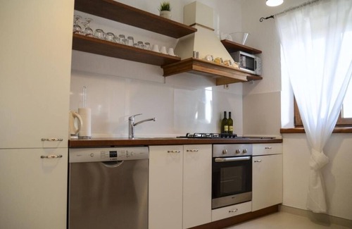Butkovici House | Holiday Home in Svetvinčenat with Terrace, Air condition, WIFI, Washing machine (4843-1)