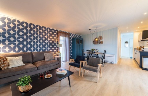 Vleteren House | Holiday home in 't Groene Hart on the water