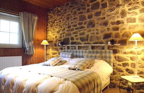 Grandham House | Holiday home in Viroinval with sauna