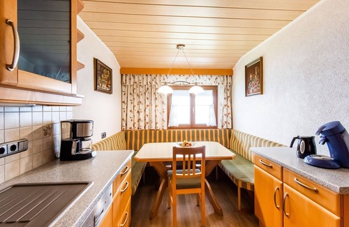Bruck am Ziller Apartment | Holiday Home in Zillertal near Ski Slopes