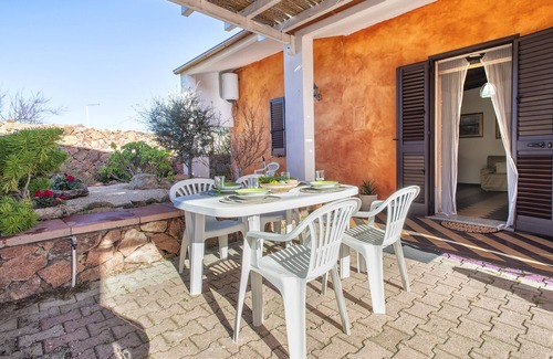 Viddalba House | Holiday Home 'Irene' with Mountain View, Private Terrace and Air Conditioning