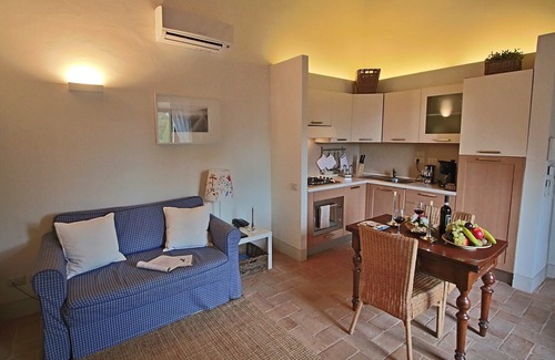 Foligno House | Holiday Home in Foligno with Pool & Terrace
