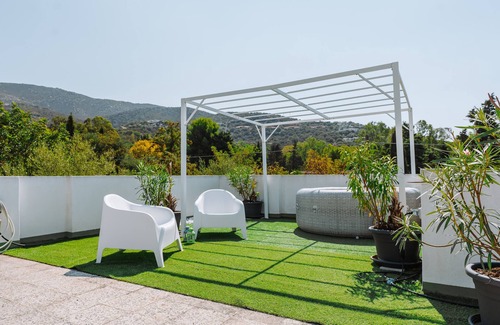 Terra Mala Villa | Holiday Home 'Daniela' with Private Terrace, Wi-Fi and Air Conditioning