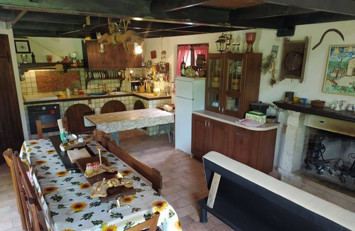 Scurcola Marsicana House | Holiday Home 'Chalet La Vigna' with Private Terrace
