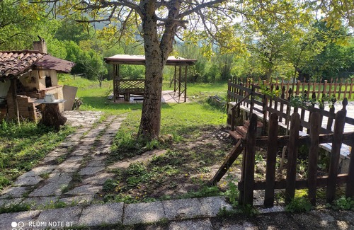 Scurcola Marsicana House | Holiday Home 'Chalet La Vigna' with Private Terrace