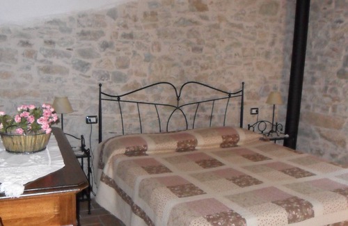 Terria House | Holiday Home 'Casa Di Silvia A Bernara' with Mountain View
