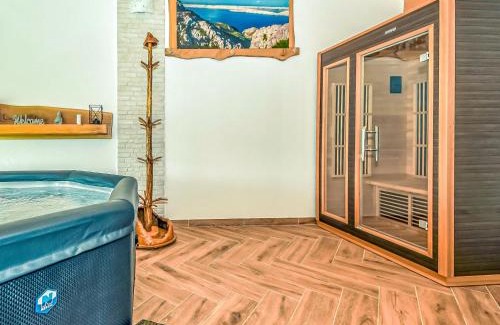 Karlobag House | Holiday Home Iva & Lea by Interhome