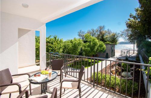 Brodarica Apartment | Holiday Home Ivana