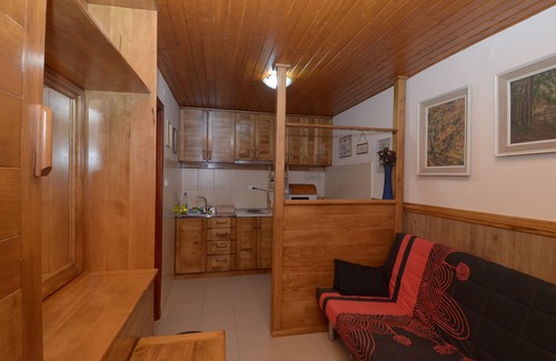 Lezimir Bed & Breakfast | Holiday Home Karalic