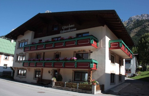 Nesselwaengle Apartment | Holiday home Karoline - Haus Hahnenkamm