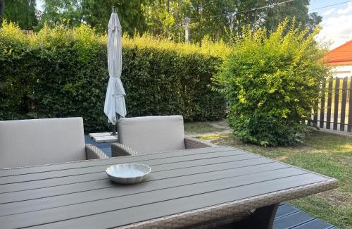 Balatonkenese House | Holiday Home Kenese