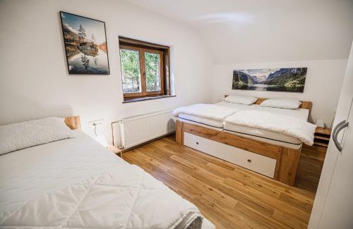 Ukanc House | Holiday Home Kozorog