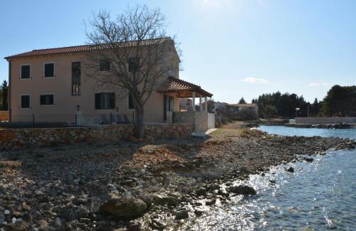 Batalaza Apartment | Holiday home Kucerina