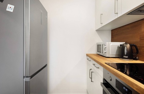 Elmenhorst House | Holiday Home 'Küsten-Bude' with Private Terrace, Private Garden and Wi-Fi