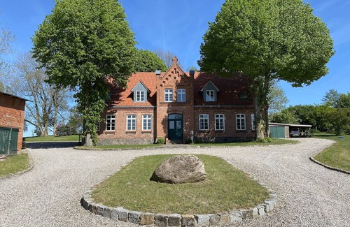 Lubberstorf House | Holiday Home Lübberstorf by Neuklostersee