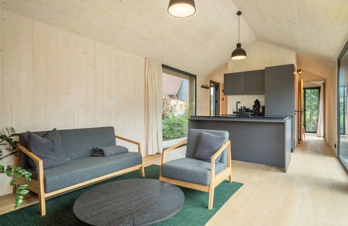 Wangen im Allgaeu House | Holiday Home 'Lachen' with Private Terrace, Private Garden and Wi-Fi