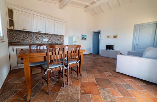Patresi House | Holiday Home 'L' Elicriso' with Sea View, Wi-Fi and Air Conditioning