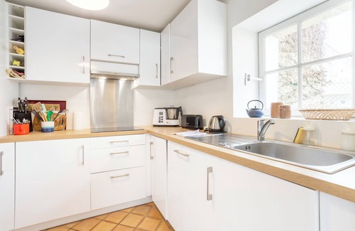 Combrit House | Holiday Home 'L'Estuaire - River View' with Sea View, Private Terrace and Wi-Fi