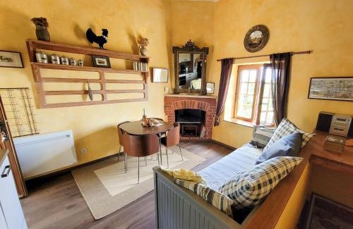 Chissay-en-Touraine House | Holiday Home Le Pigeonnier by Interhome