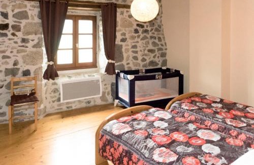 Saint-Julien-d'Ance House | Holiday Home Le Haut d'Ancette by Interhome