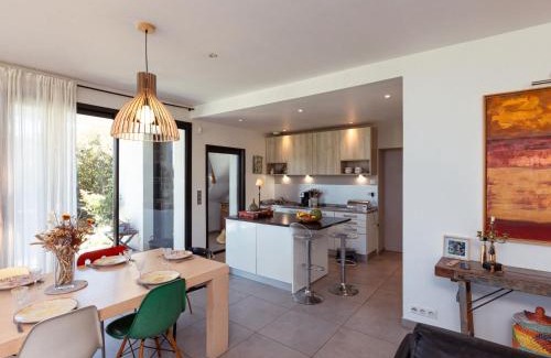 Cancale House | Holiday Home La belle vue by Interhome