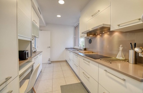 Llafranc House | Holiday Home 'La Brisa' with Sea View, Wi-Fi and Air Conditioning