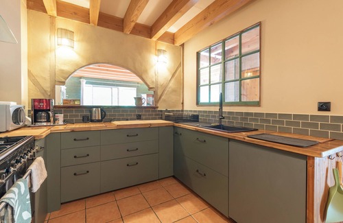 Herrere House | Holiday Home 'La Buena Onda' with Mountain View, Private Terrace and Private Garden