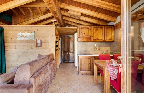 La Thuile House | Holiday Home 'La Casetta Di La Thuile' with Mountain View, Private Terrace and Private Garden