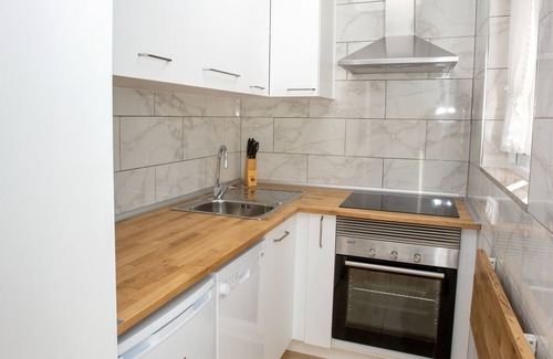Mutxamel House | Holiday Home 'La Casita' with Sea View, Wi-Fi and Air Conditioning