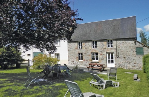 Lonlay-l'Abbaye House | Holiday Home La Chevallerie Pilet
