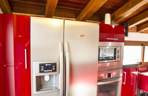 Aldeatejada House | Holiday Home 'La Chirumba' with Mountain View, Wi-Fi and Air Conditioning
