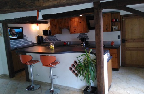Segre-en-Anjou-Bleu House | Holiday Home 'La Chlogaro' with Private Pool, Private Terrace and Private Garden
