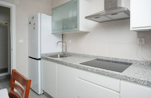 Distrito Sur House | Holiday Home 'La Oliva Bien Comunicado' with Balcony and Air Conditioning