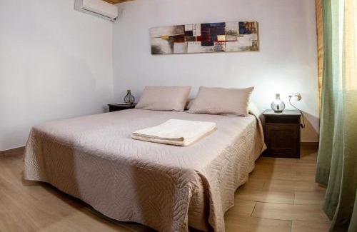 Cabra House | Holiday Home La Pedriza by Interhome