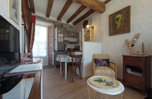 Pouzauges House | Holiday Home 'La Petite Maison 15kms Puy Du Fou' with Private Terrace and Wi-Fi