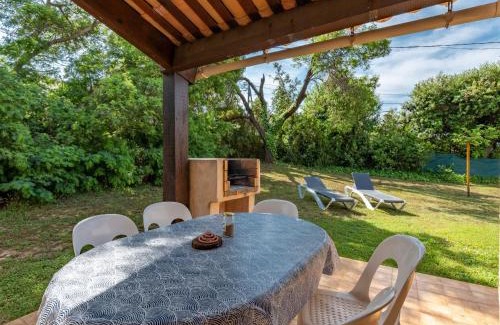 Sagone House | Holiday Home La Pinède- bungalow 6 pers- by Interhome