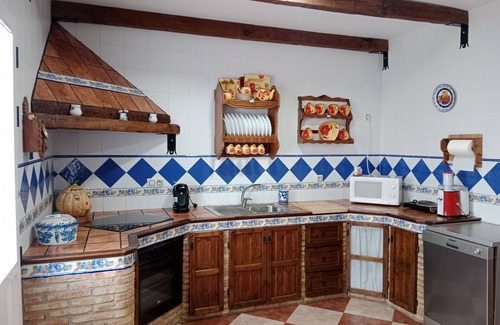 Santa Elena House | Holiday Home La Reconquista with Pool, Garden & Wi-Fi
