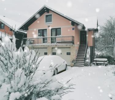 Fuzine Apartment | Holiday Home Lana