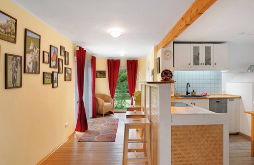Illmensee House | Holiday Home 'Landhüsli Illmensee' with Shared Garden and Wi-Fi