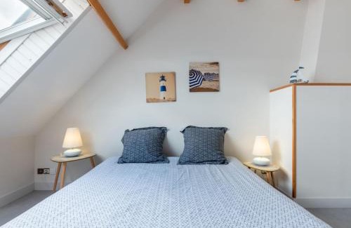 Hauteville-sur-Mer House | Holiday Home Les Mouettes by Interhome
