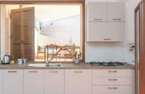 La Maddalena House | Holiday Home 'Le Giare 2' with Sea View, Private Terrace and Air Conditioning