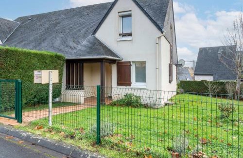 Touques House | Holiday Home Le Vert Coteau-4 by Interhome