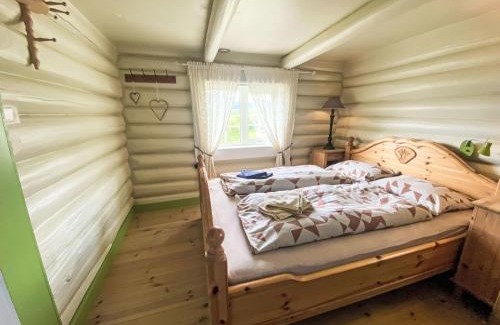 Aheim House | Holiday Home Lenebu by Interhome